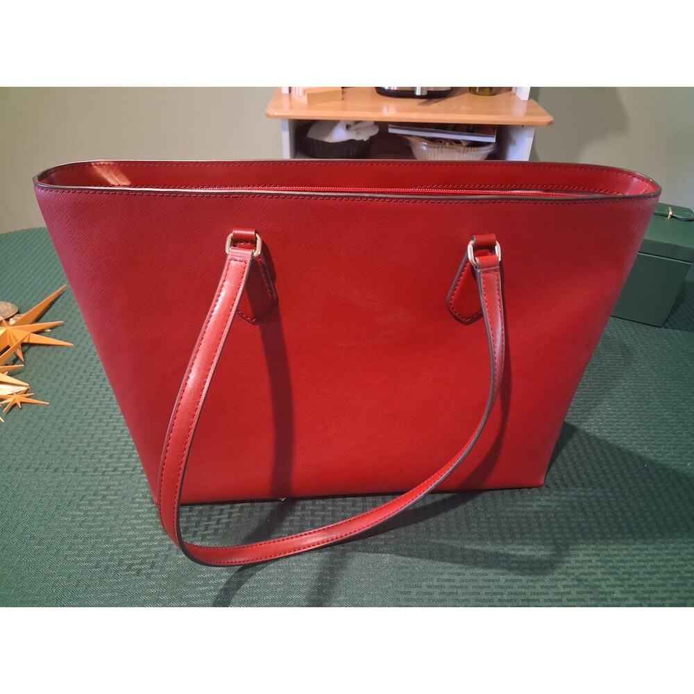 Michael Kors SHEILA. Large Multi-Function Tote Red Saffiano Leather - - Picture 6 of 7
